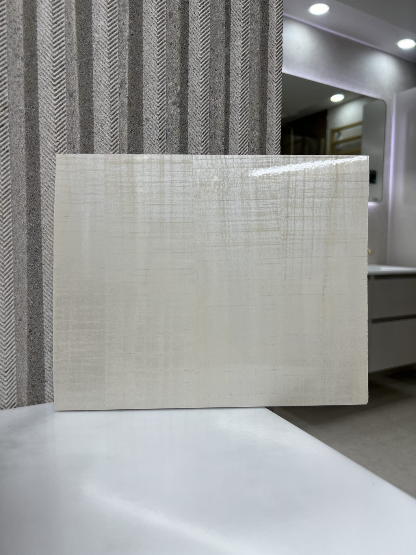 Ivory Birch - 1000mm x 2400mm x 10mm - Gloss - Waterproof - 1 Fire Rated