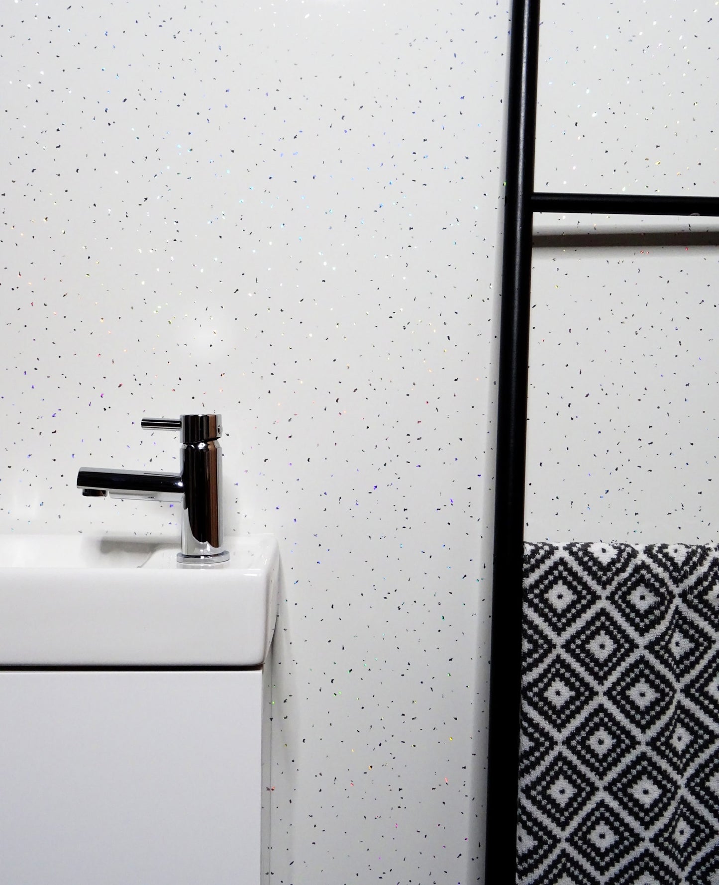 Arctic Sparkle - 1000mm x 2400mm x 10mm - Gloss - Waterproof - 1 Fire Rated