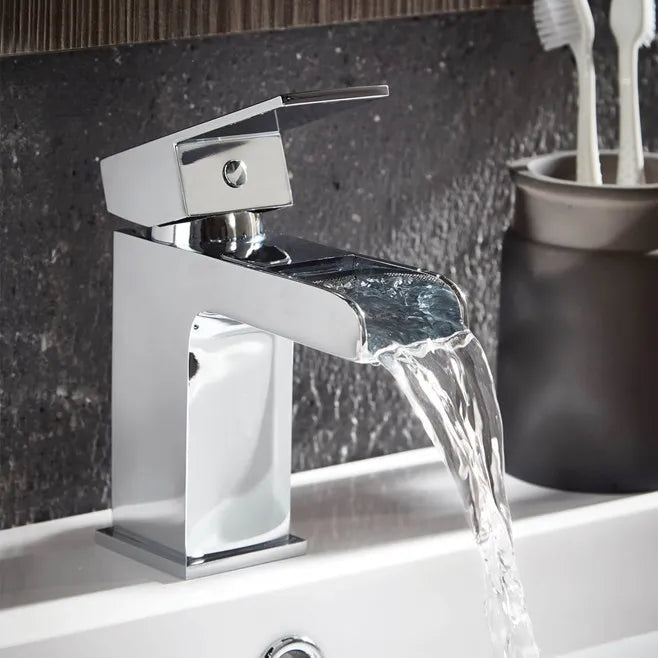 WWP L-Shaped Bathroom Package